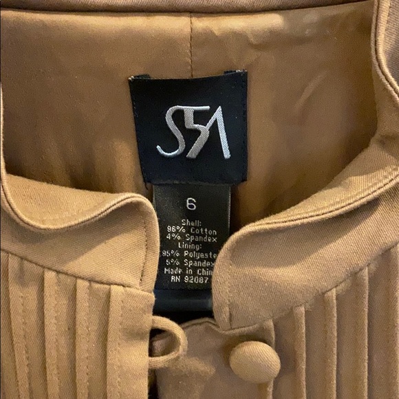 Jacket - Picture 2 of 3